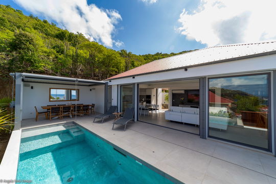 VILLA GRENADINES POOL & TERRACE 5